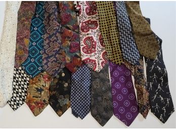 Large Vintage And Modern Tie Lot