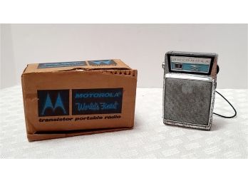1950s Motorola Transistor Portable Radio With Box