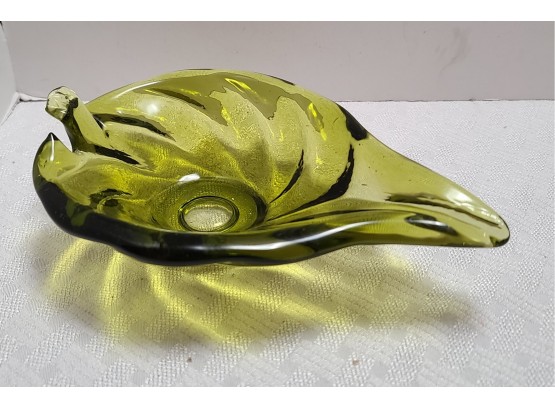 PERFECT Vintage Green Leaf Art Glass Bowl 9x6x2