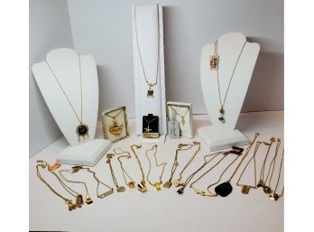 GITCHA GOLD DUST HERE! Vintage NOS Gold Tone Jewelry Lot Including Gold Filled And Plated