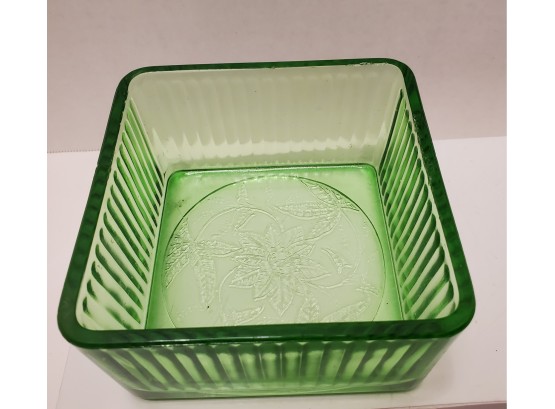 Beautiful Vintage Uranium Glass Decorative Square Bowl