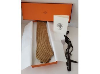 OH.MY.GOD! Vintage 80s Authentic Hermes Silk Twill Tie In Hermes Box