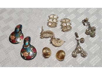ALL THAT GLITTERS ISN'T ALWAYS GOLD Vintage Earring Collection