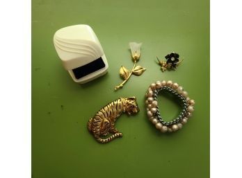 Vintage Ring Box Brooches And Bracelet