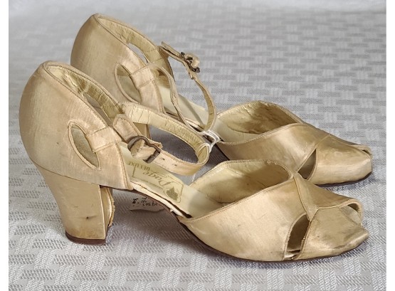 True Vintage 1930s-1940s Heels Collector Or Restoration
