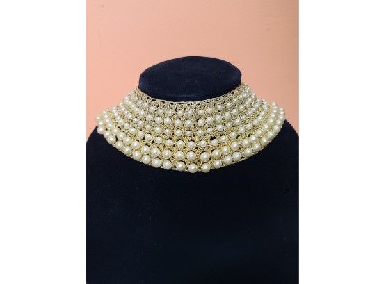 Gorgeous Glam 1950s Faux Pearl Collar Necklace