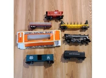 Vintage Lionel Trains And Signal With Box