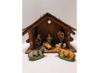 Vintage Christmas Manager And Pottery Figurines Made In Italy