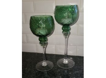 Green Glass Goblets With Battery Powered Tealights