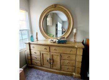 Excellent Condition Dresser With Mirror