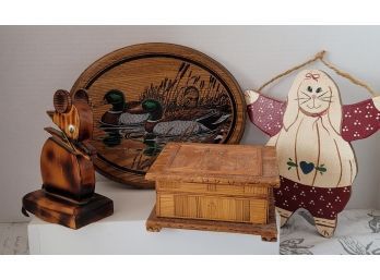 Vintage Wood Lot Including Handmade Mexican Box And Adorable Mouse Note Holder