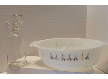 Vintage Anchor Hocking Kitchen Stuffs Atomic Casserole Dish And Cruel Good Condition Need Cleaning