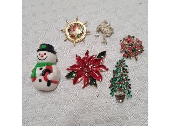 Vintage Brooches Including Christmas