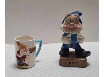 Vintage Disney Snow White And The Seven Dwarves Doc Mug And Statue