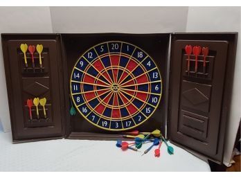 HOW CAN YOU NOT WANT THIS SWEET MIDCENTURY DART BOARD