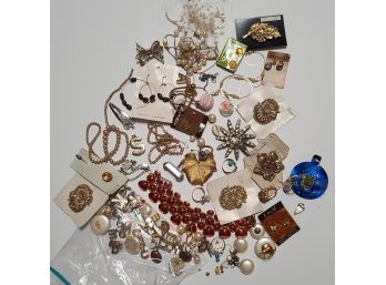 MY CRAFTERS Vintage Jewelry Parts For Repair Or Repurpose