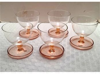 CUUUTE Dessert Glasses With Pink Coral Bottoms
