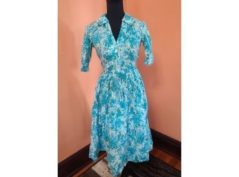 Amazing Light Floral 60s Dress With Swing Skirt JUST ADD BOOTS AND RUN IN A FIELD FOR INSTA PHOTOS