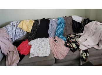 NWT And NWOT Junior Clothing Lot XXS-S Excellent Condition!