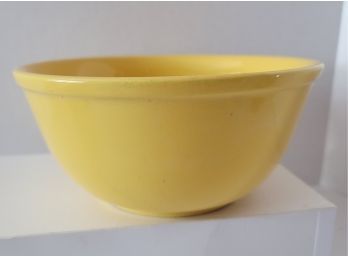 Vintage 30s Ford Ware Yellow Ware Bright Yellow Mixing Bowl Great Condition With Minor Wear 7 1/4