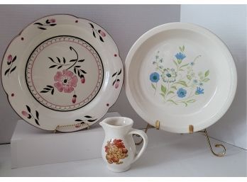 Vintage Kitchen Wares Incl Royal USA, Hyalyn And Stangl