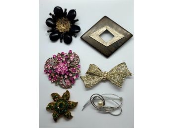Vintage Brooches From Deco To Rhinestone