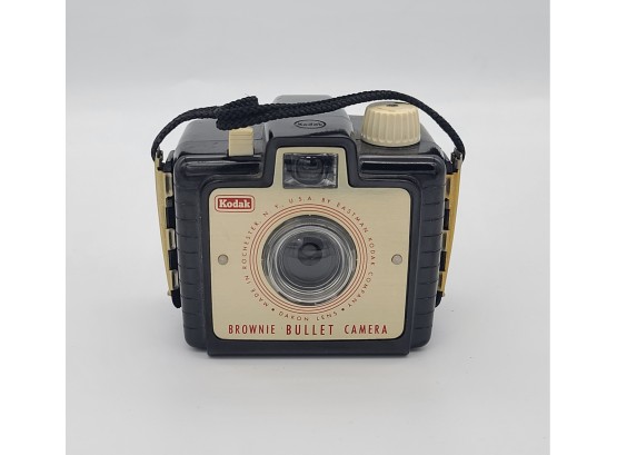 Vintage Kodak Brownie Camera WHAT A CUTIE