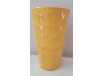 They Call Me Mellow Yellow! NWT Bauer Pottery Madagascar Vase 8inH Excellent Condition