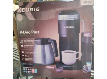 Keurig K-duo Plus Coffee Maker Excellent Condition