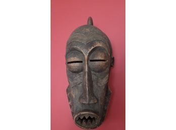 Vintage Early Mid 20th Century African Hand Carved Balsa Wood Ceremonial Mask From Kenya Excellent Condition