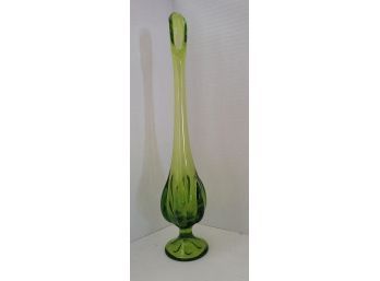 GORGEOUS Vintage Retro MCM Olive Green Viking Epic Six Petal Swung Glass Bud Vase Excellent Condition 13 1/4h