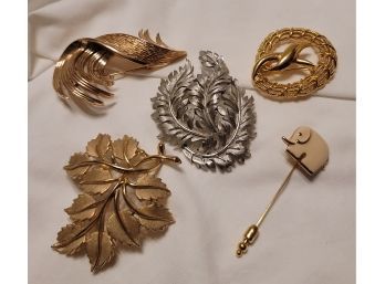 Drooling! Vtg 50s-60s Crown Trifari Brooch & Pin Lot That Elephant! Excellent Condition