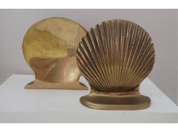Vintage MCM Solid Brass Scallop Shell Bookends Great Condition 4.5h