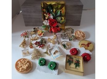 Vintage MC Christmas Brooch, Earrings And Pin Lot Incl. Monet
