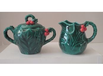 Beautiful Vintage MCM Lefton Christmas Ceramic Sugar Bowl And Creamer Excellent Condition
