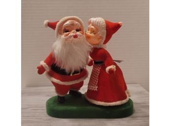 Y'all LOOK At This! Vintage 50s Flocked Santa And Mrs Claus Kissing Figurines Great Condition