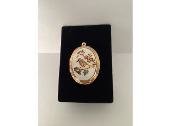 Etched Enamel Locket With Cameo & Mirror Inside