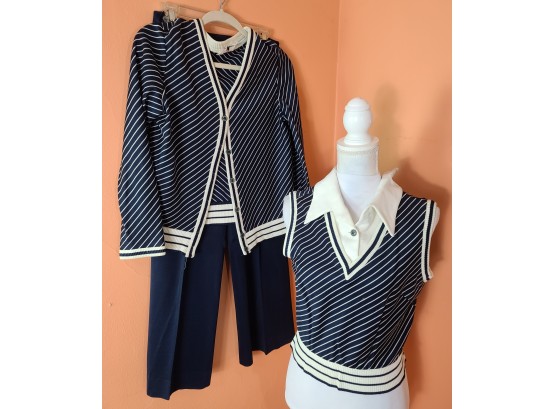 Shall We Take The Yacht For A Spin? 60-70s 3 Piece Sweater Set