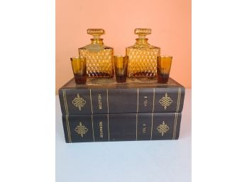 Rad Amber Midcentury Bar Set In Book Styled Case PICKUP ONLY