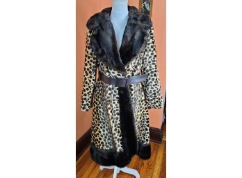 I JUST PASSED OUT Calling All Glamour Girls! Vintage Faux Fur Leopard Print Coat S