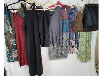 Ladies L/XL Clothing Lot PICKUP ONLY