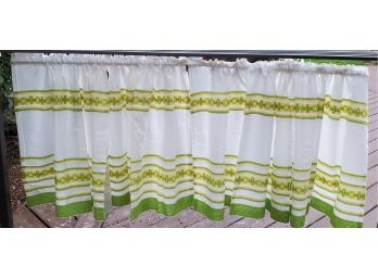 Oh My Gawd!! 1950's Kitchen Curtains