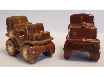 Vintage Kitschy Antique Car Salt And Pepper Shakers
