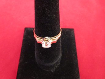 10K Gold Antique Ring With Cubic Zirconia, Size 8.5