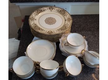 Set Of 8 Noritake Dinner Plates With Bavaria Teacups And Saucers And Limited Tea Cups And Saucers