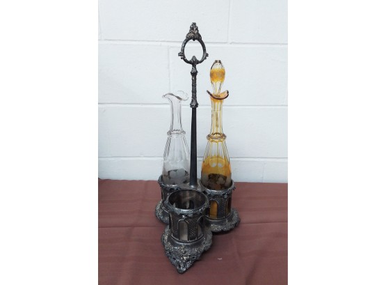 Decanter Holder With Two Decanters