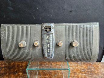 R35 - 1949 NASH Car Radio