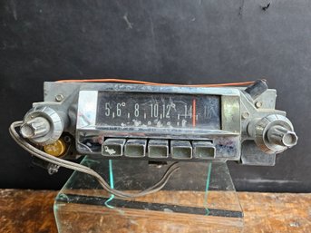 R37 - MOPAR Model 856 Car Radio