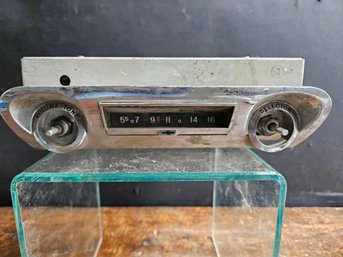 R44 - 1959-60 Chevy Car Radio