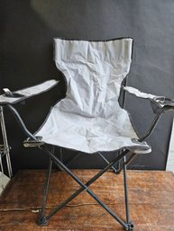 R194 - Grey Folding Chair - LOCAL PICKUP ONLY